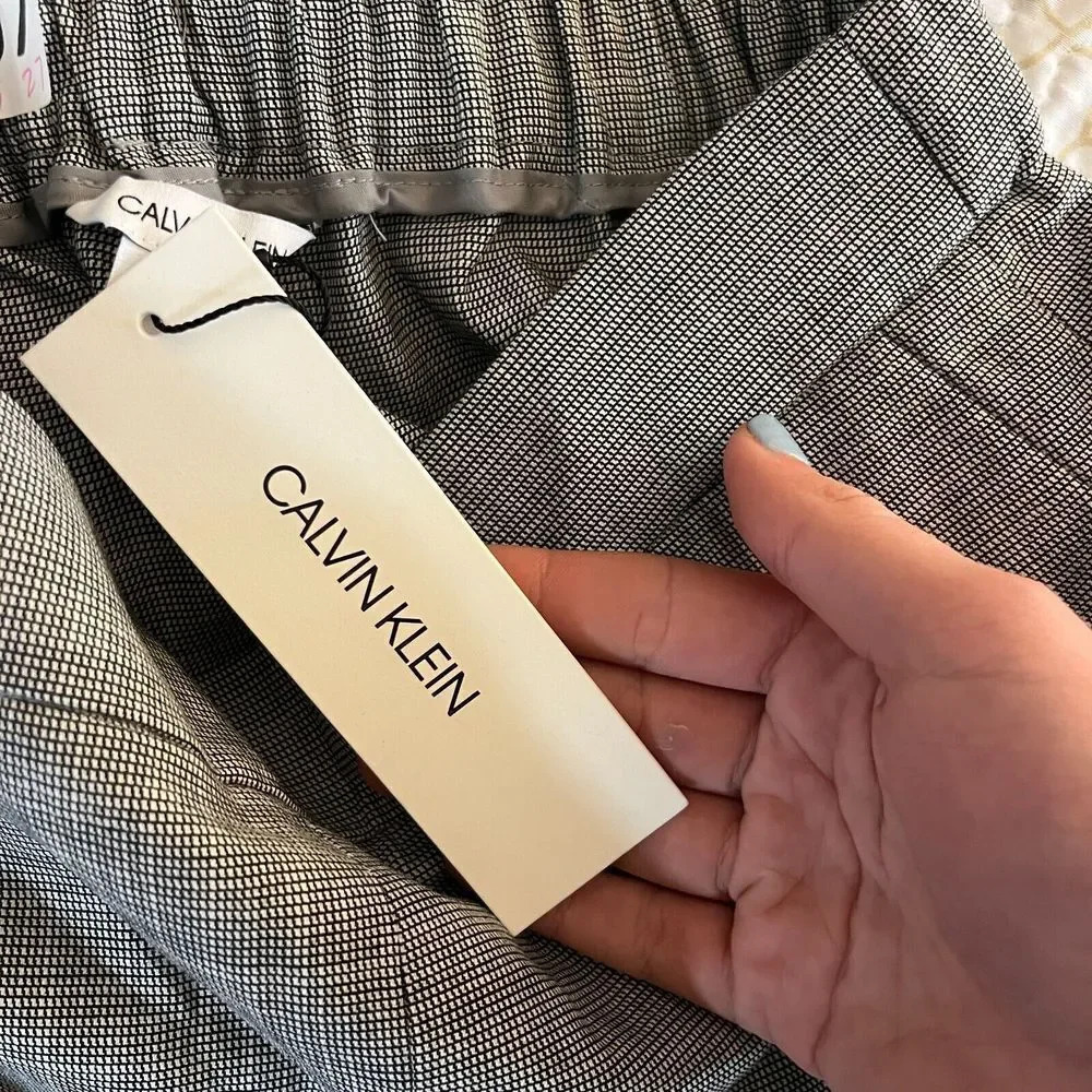 Calvin Klein Women B&W Gray Ankle Pants 2 Plaid Pleated Pull On Check Office NEW - Picture 14 of 14